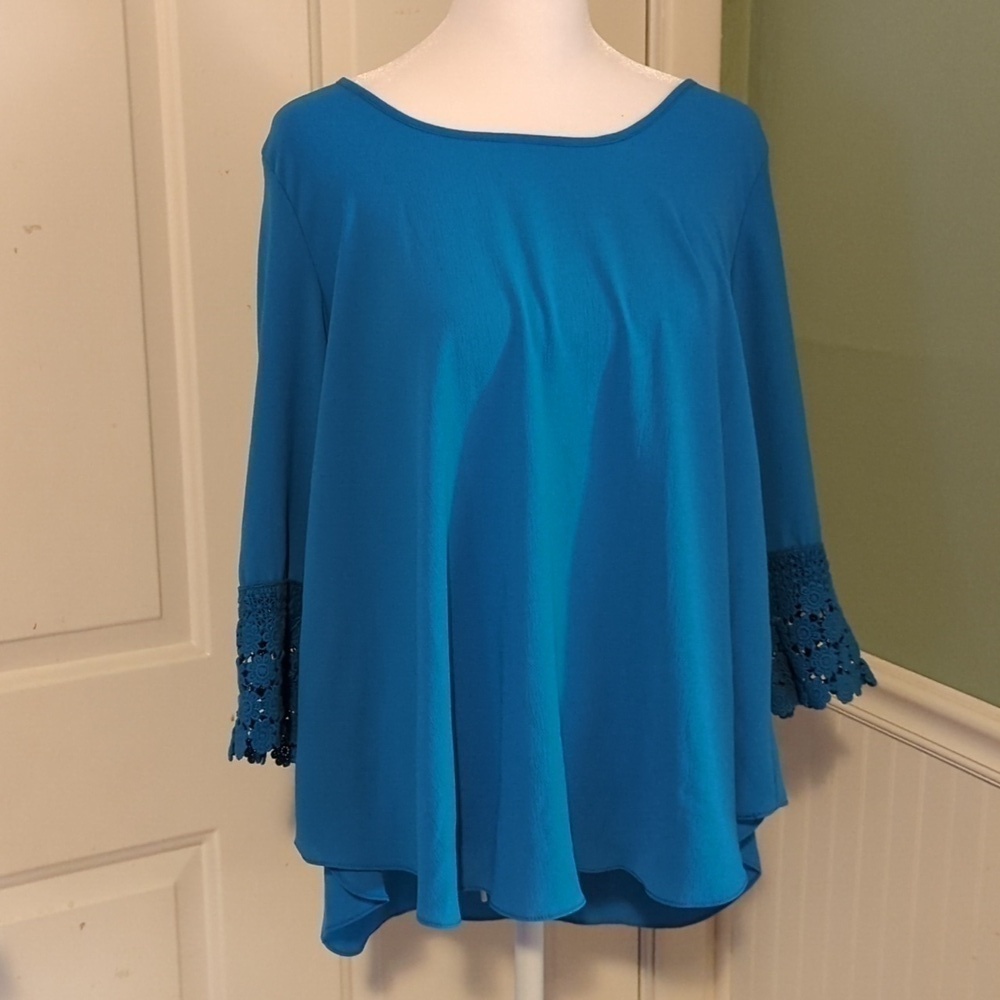 Final Touch Blue 3/4 Sleeve Top Medium